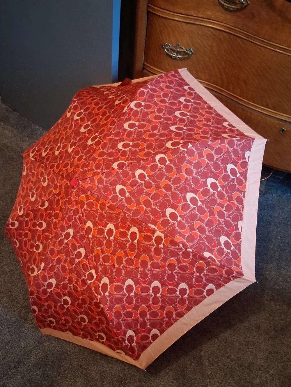 Coach Compact Umbrella in Red and Cream Signature Print - Picture 6 of 7